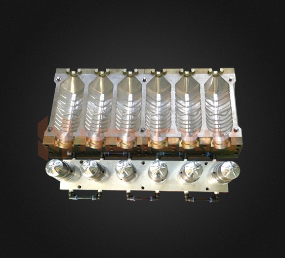 روند قالب دمنده چند حفره ای